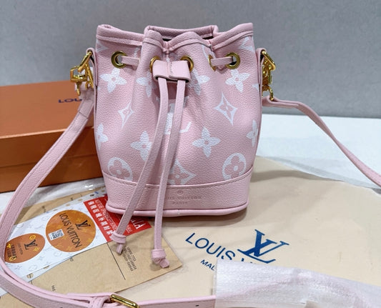 Ladies L bag