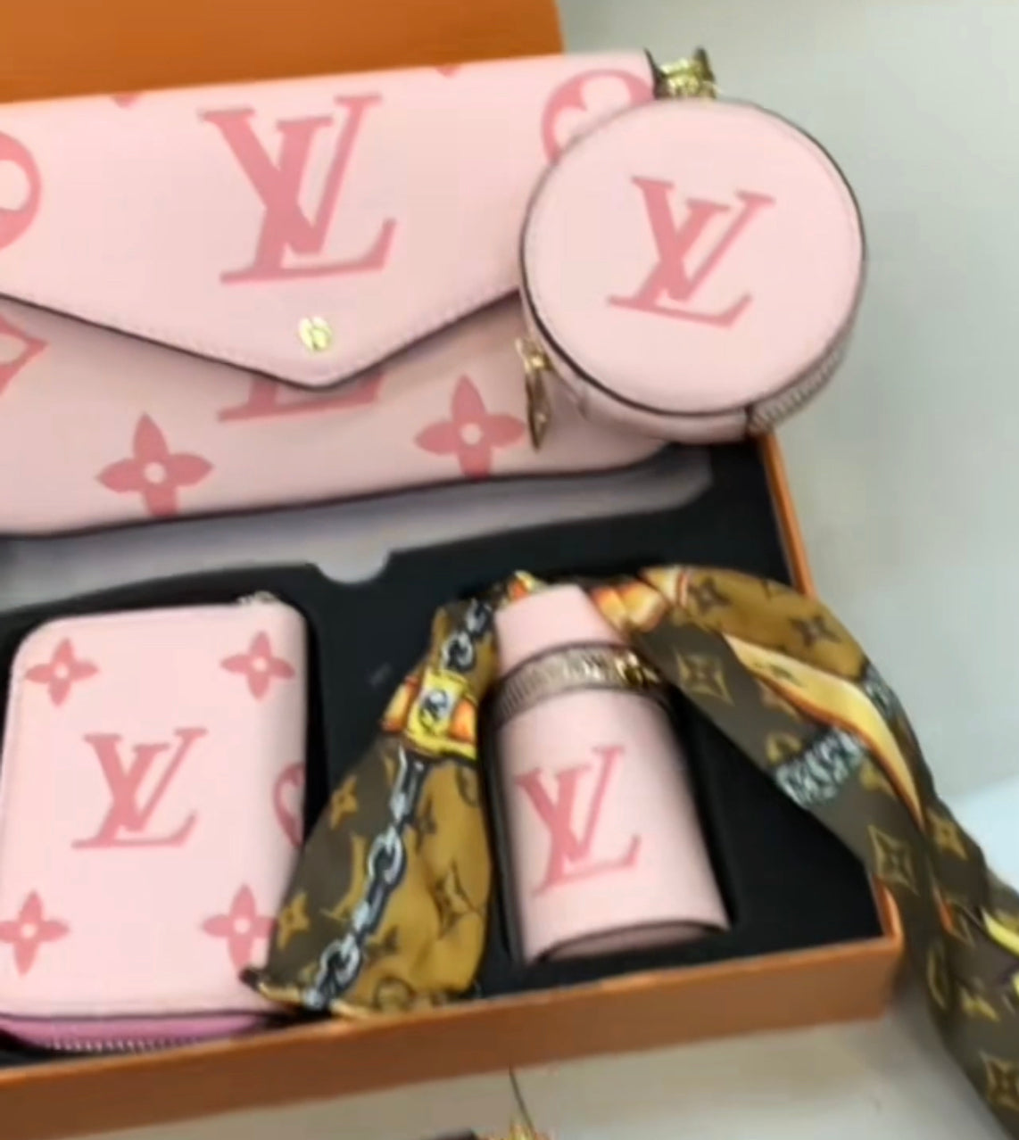 L V Gift packs