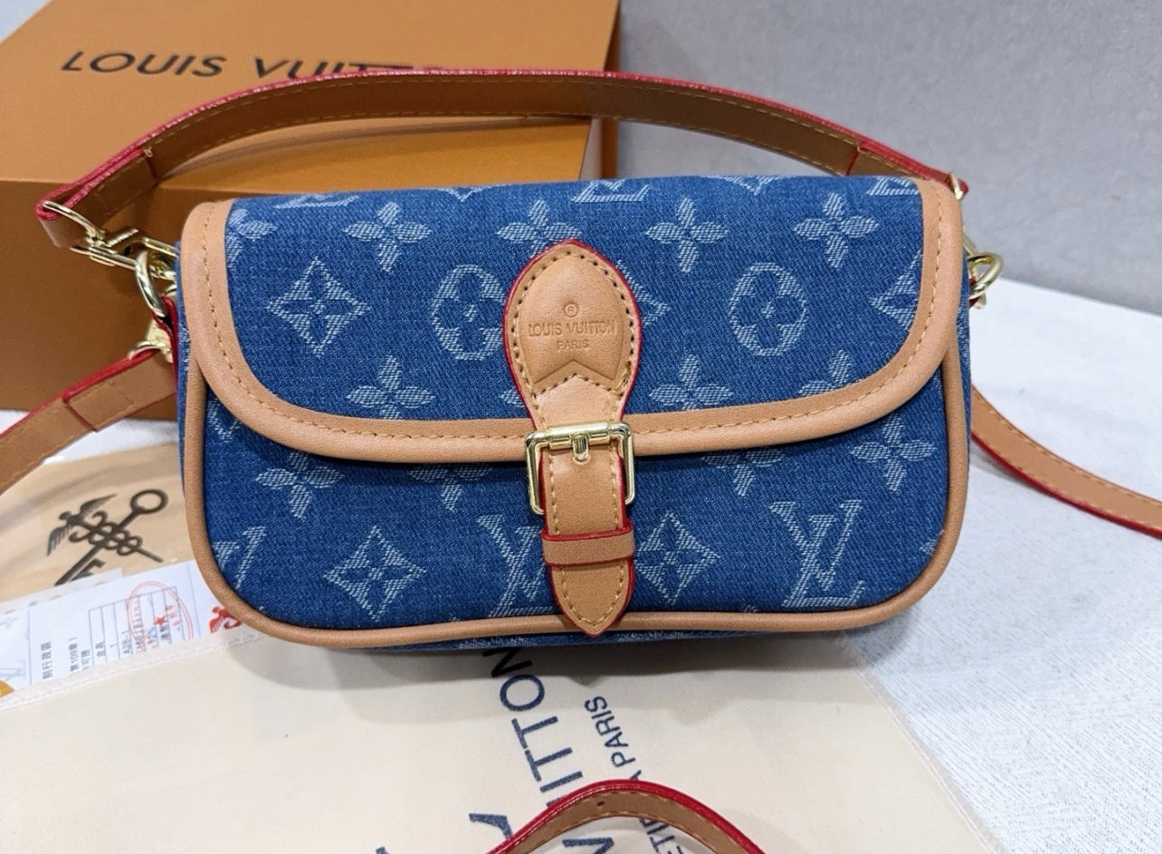 L cross body bag
