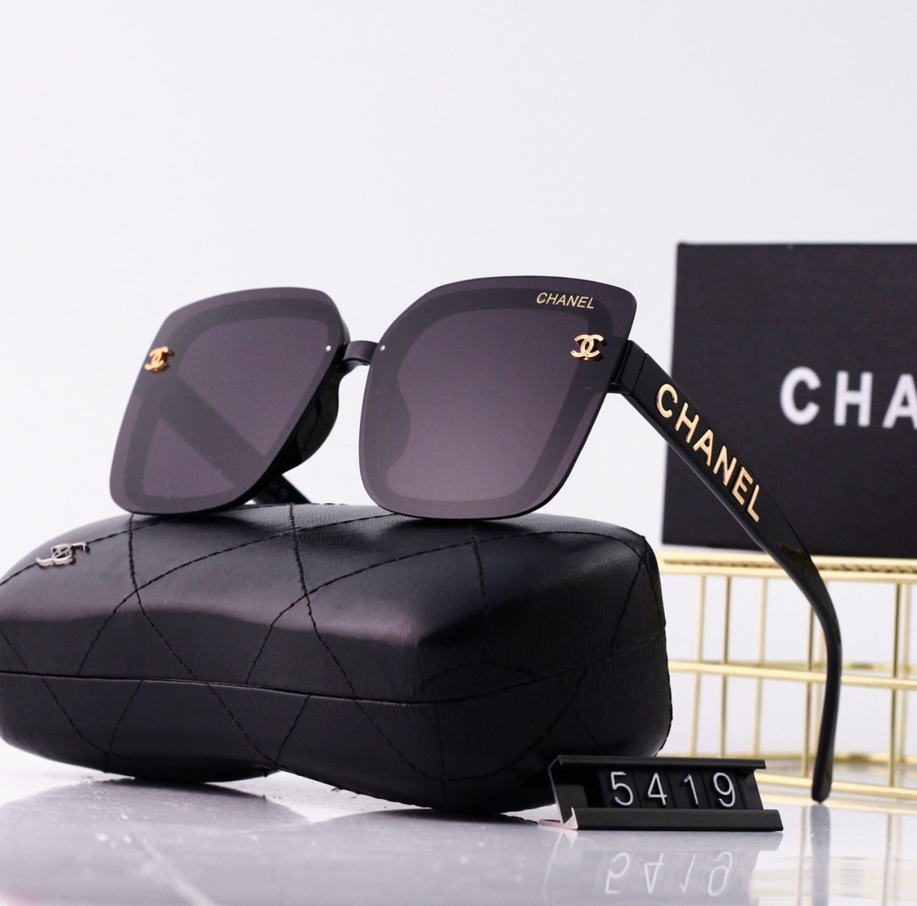 Ladies sunglasses