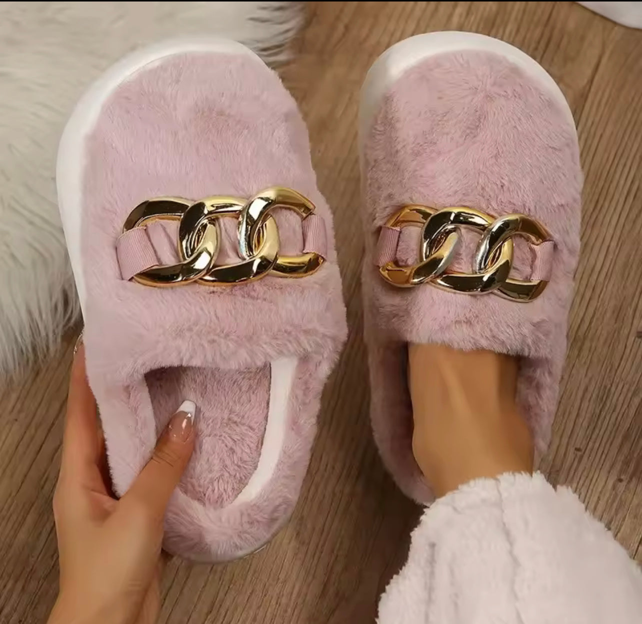 Ladies fleece slides 💕