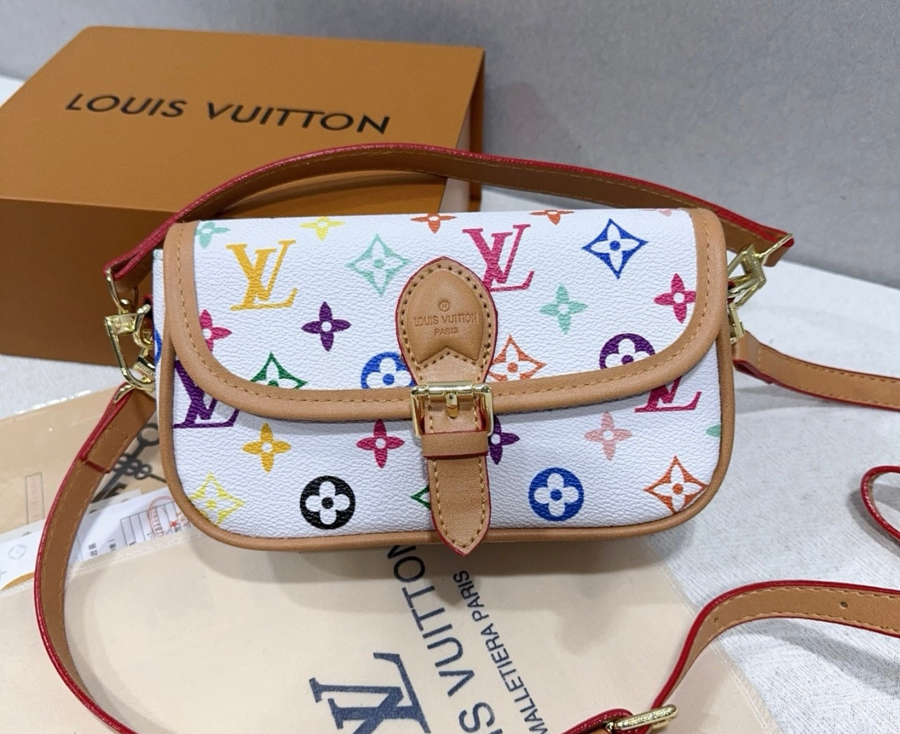 L cross body bag