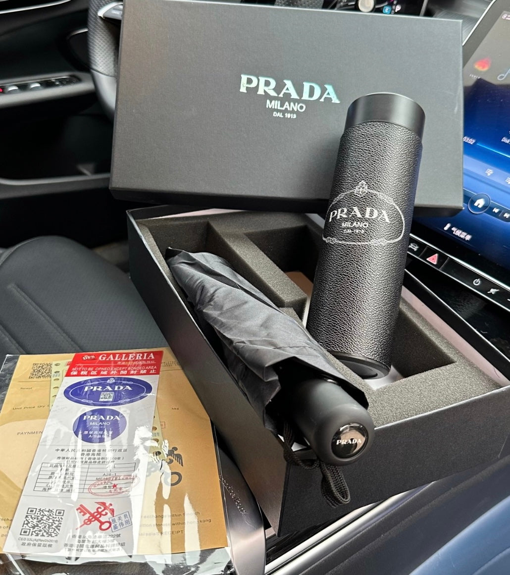 Drink Bottle & Umbrella gift box