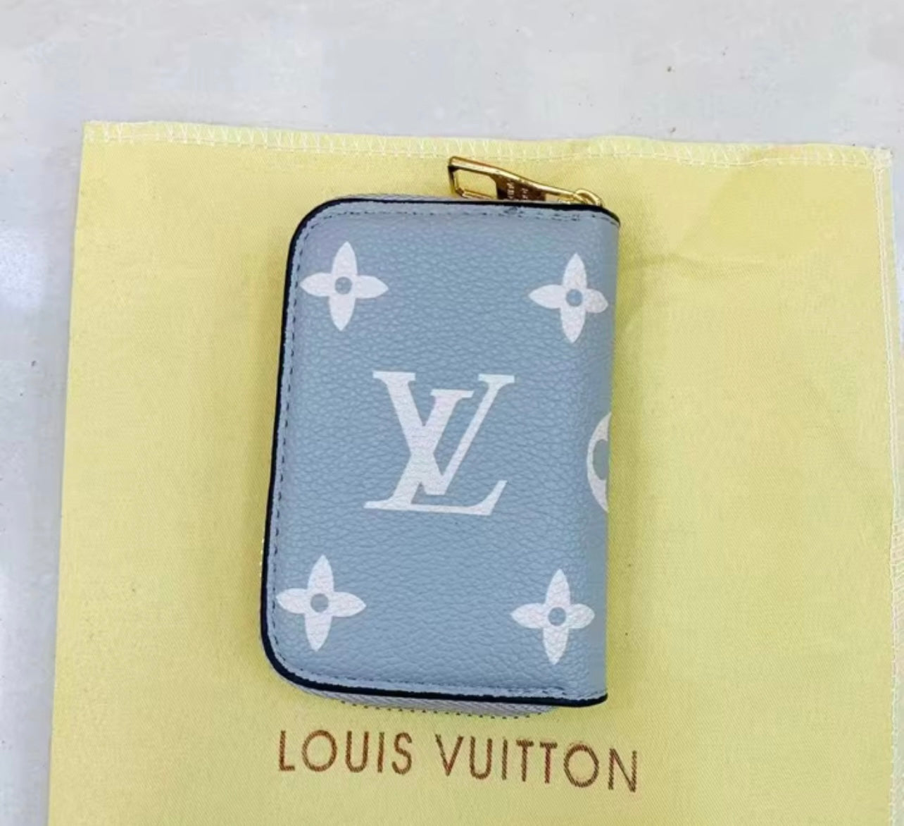L V Gift packs