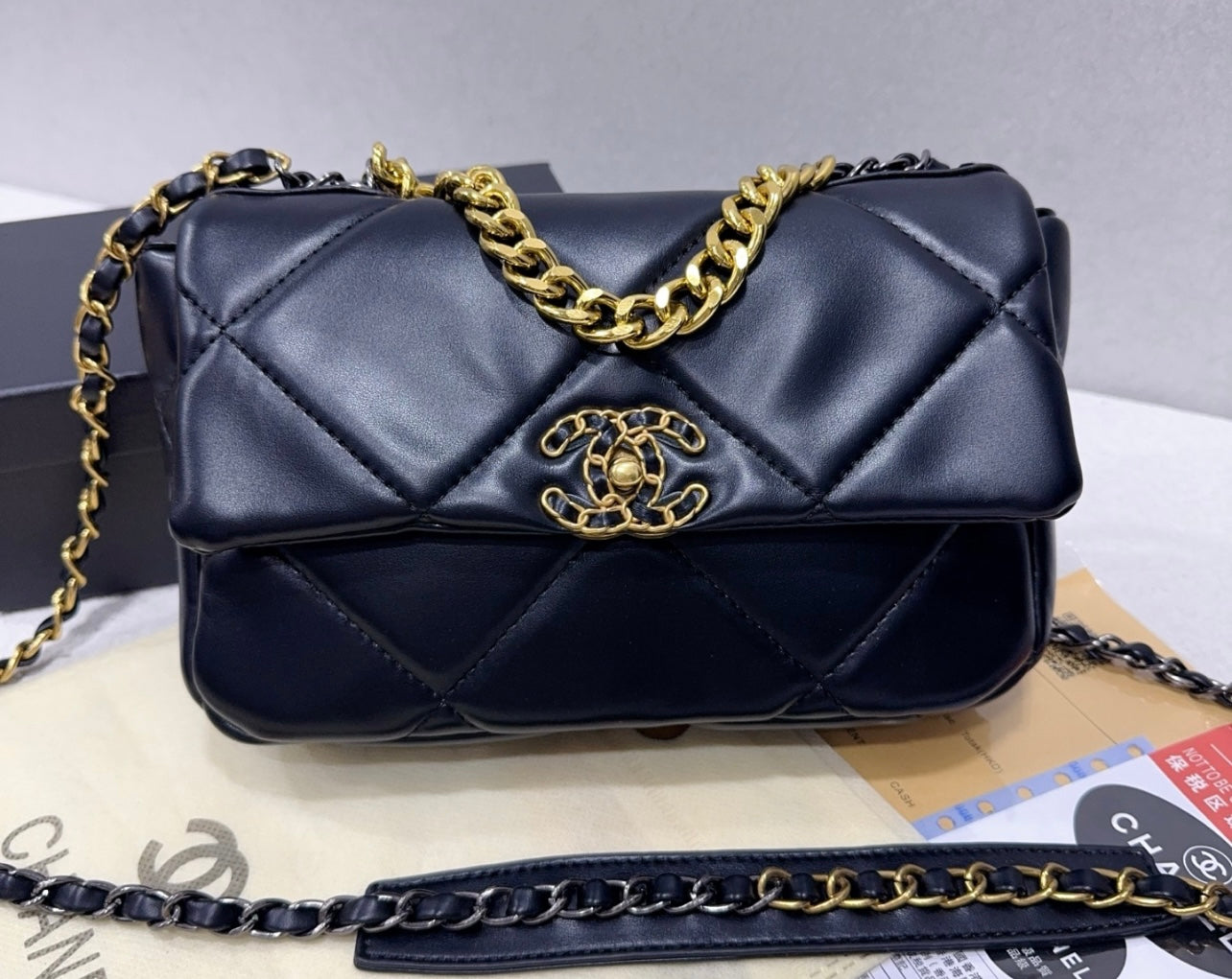 X Cross body bag