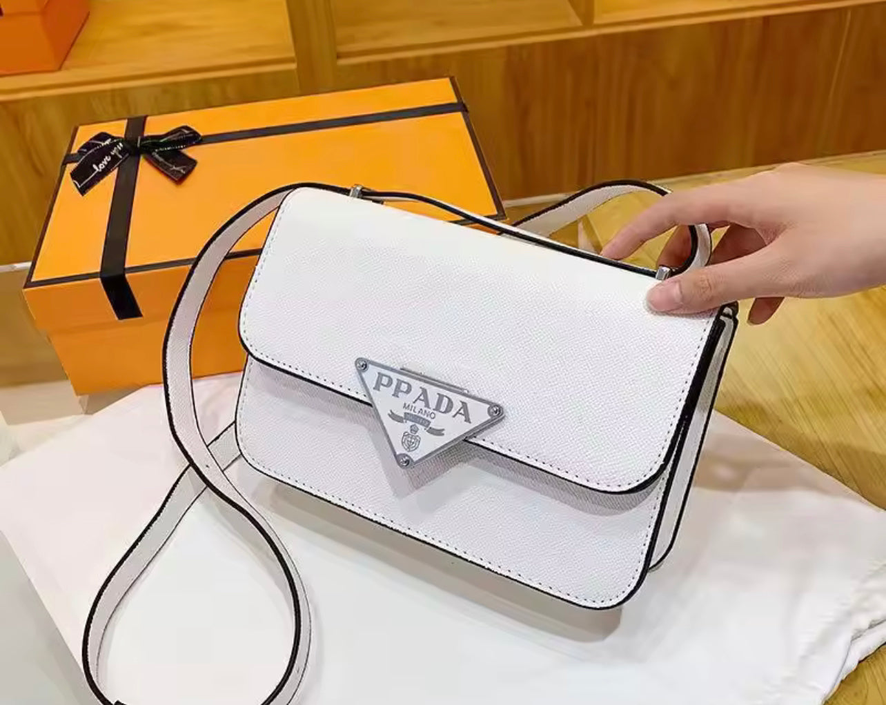P Ladies Bag