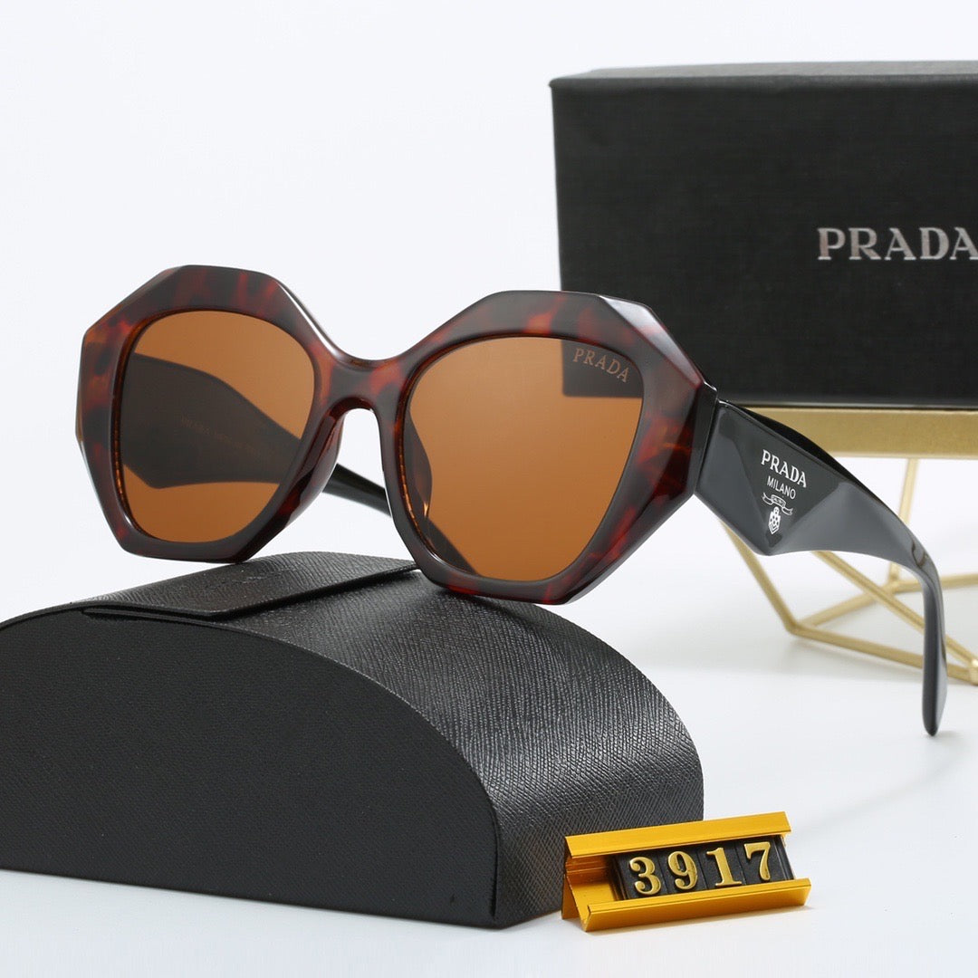 Sunglasses 🕶️ No box