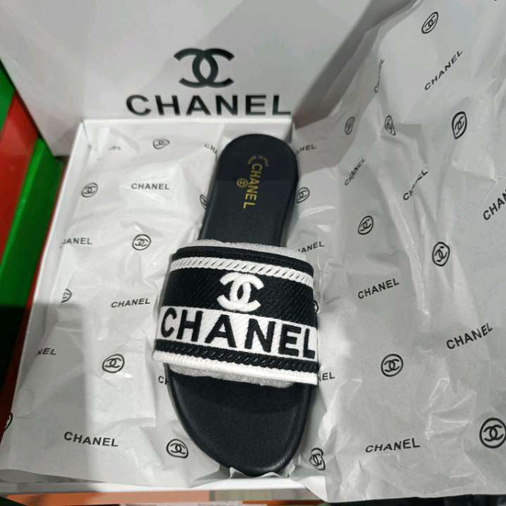 Ladies C Slides
