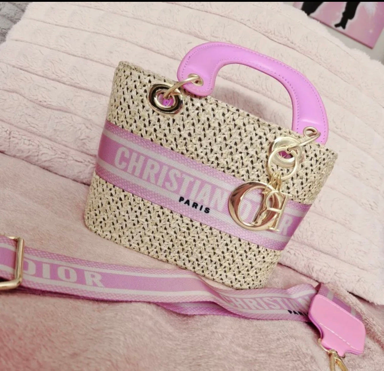 Ladies straw woven bag