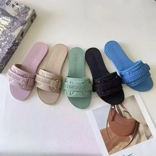 Ladies CD Slides 💕