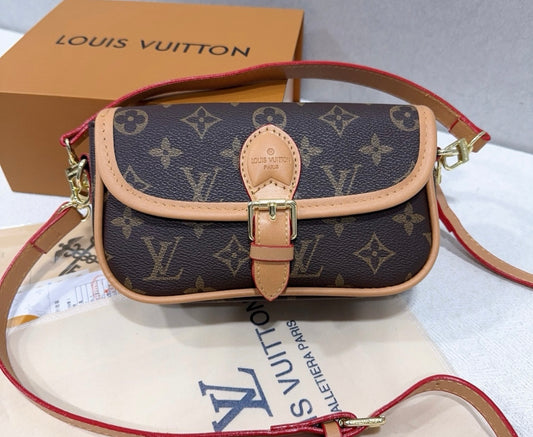 L cross body bag