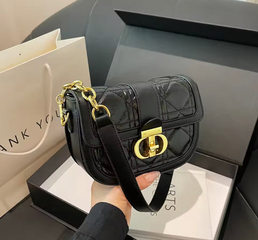 C crossbody bag