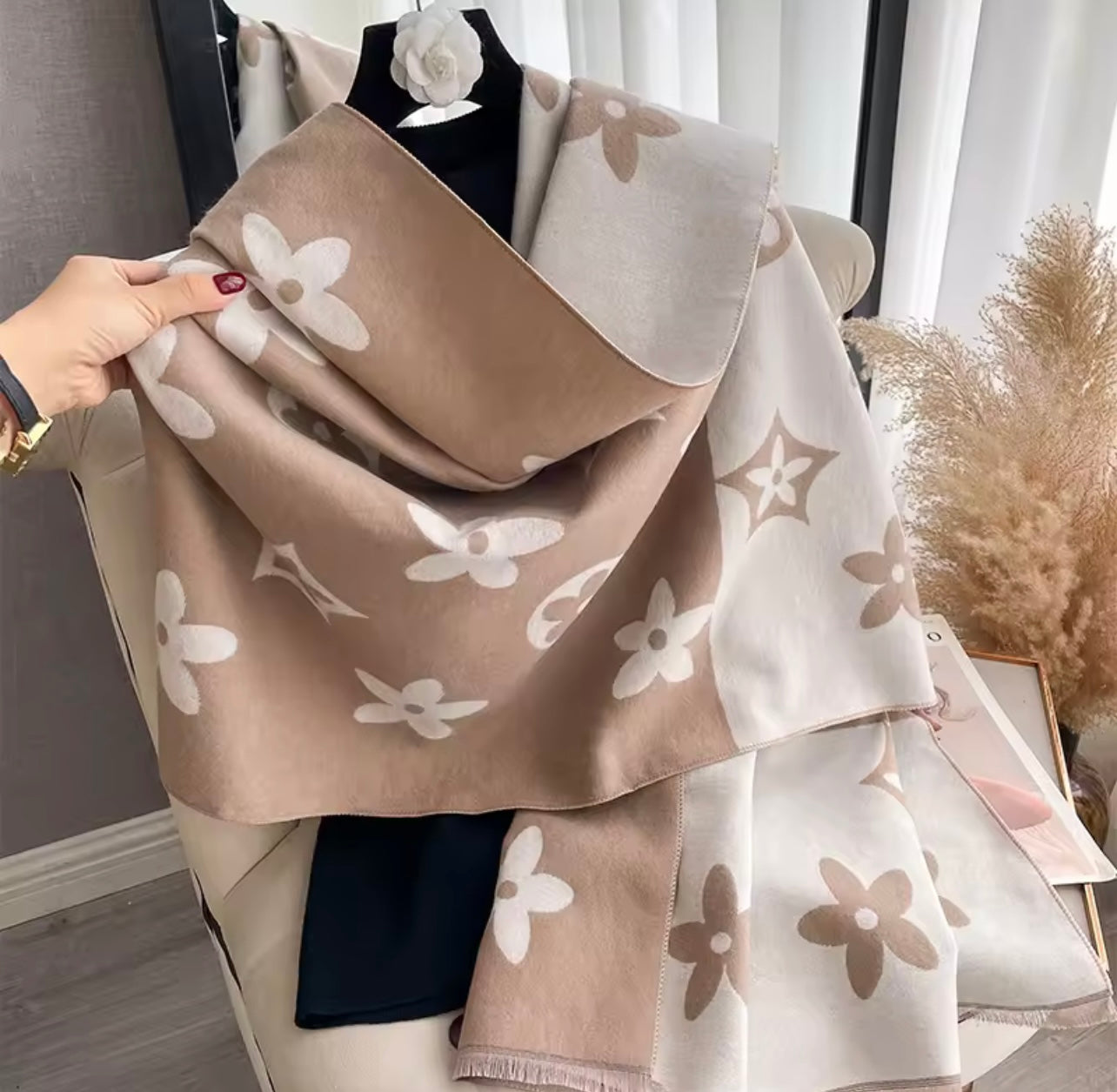 Ladies Scarf 1