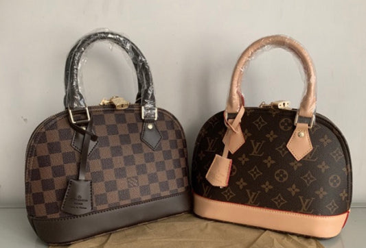 Ladies bag 👜
