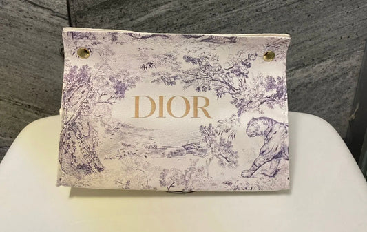 Tissue box holder