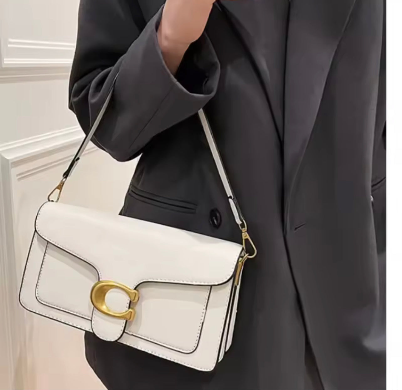 Ladies bag 🛍️