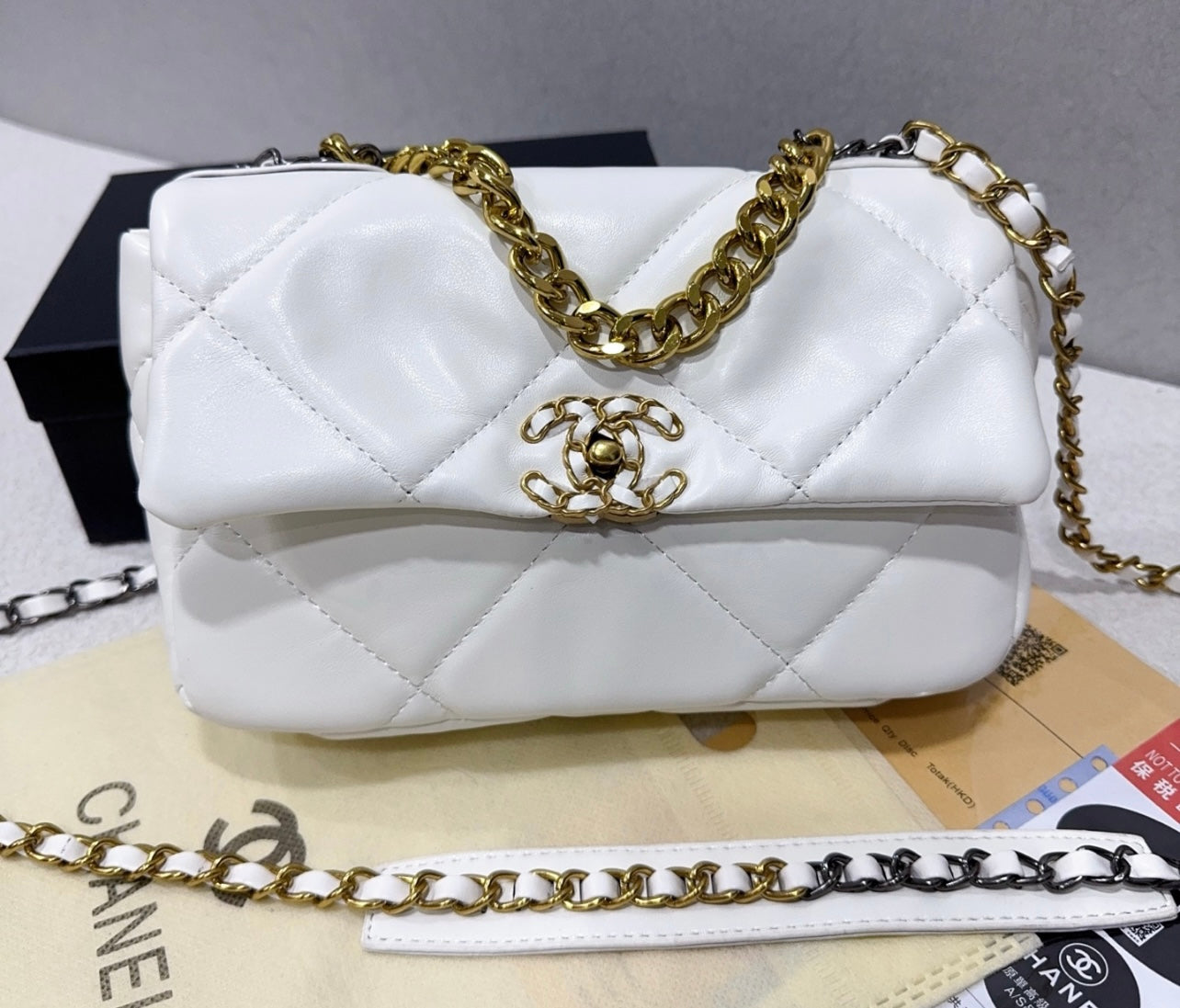 X Cross body bag