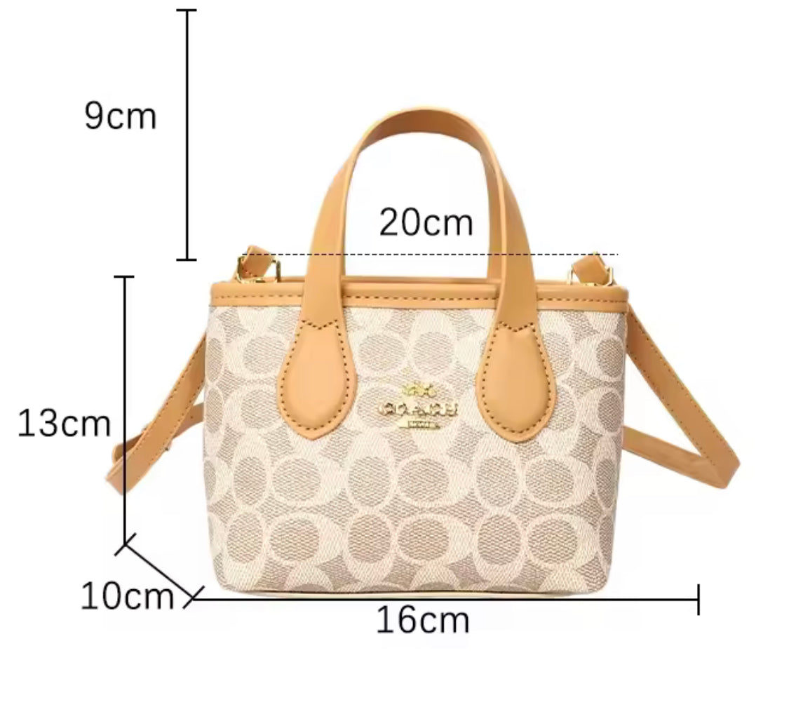 C crossbody bag