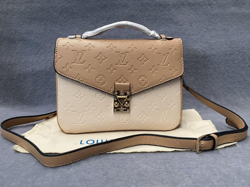 Ladies bag 💕💕💕