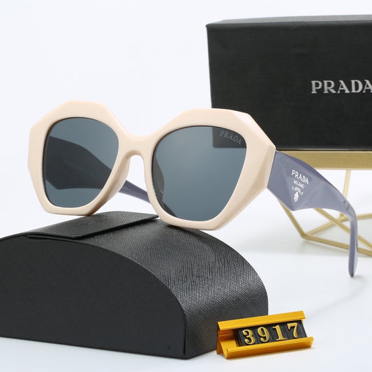 Sunglasses 🕶️ No box